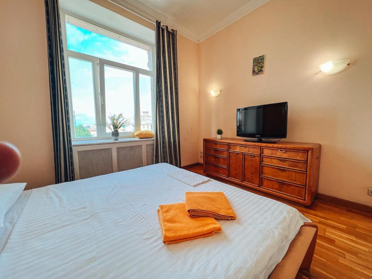 Apartments Rentals Ukraine On Kreshchatik Kiev Exterior foto