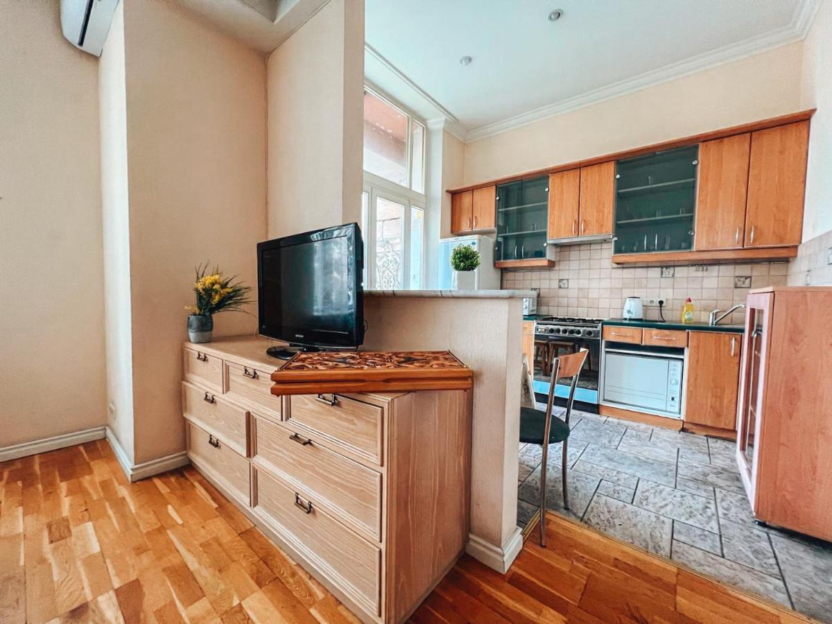 Apartments Rentals Ukraine On Kreshchatik Kiev Exterior foto