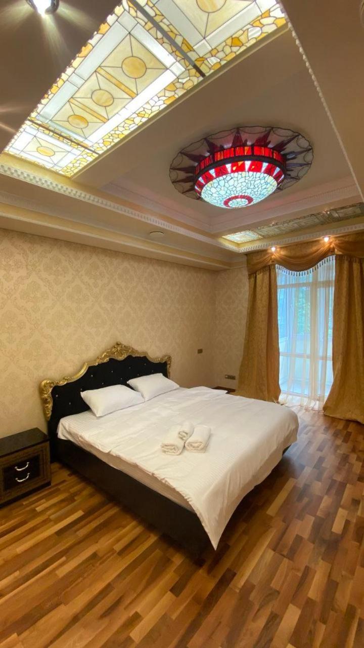 Apartments Rentals Ukraine On Kreshchatik Kiev Exterior foto